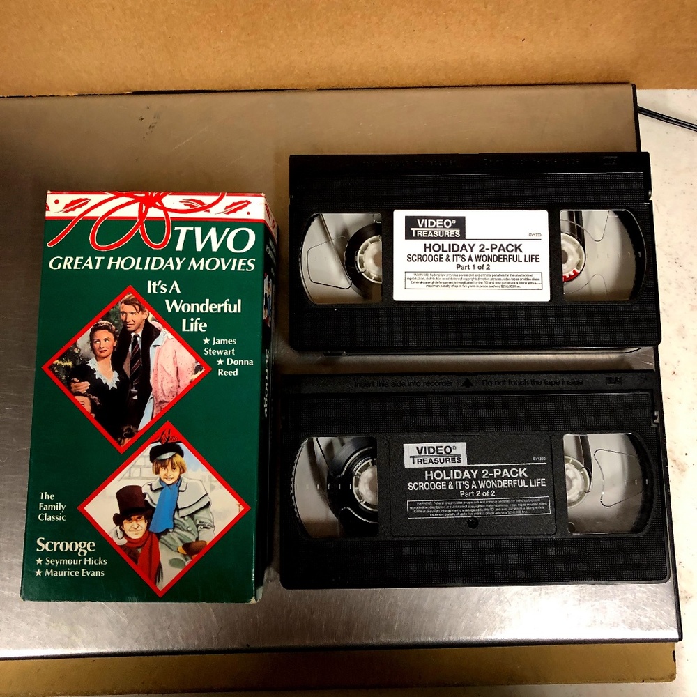 2 Christmas Videos - Movies - It's a Wonderful Life & Scrooge, NWOT